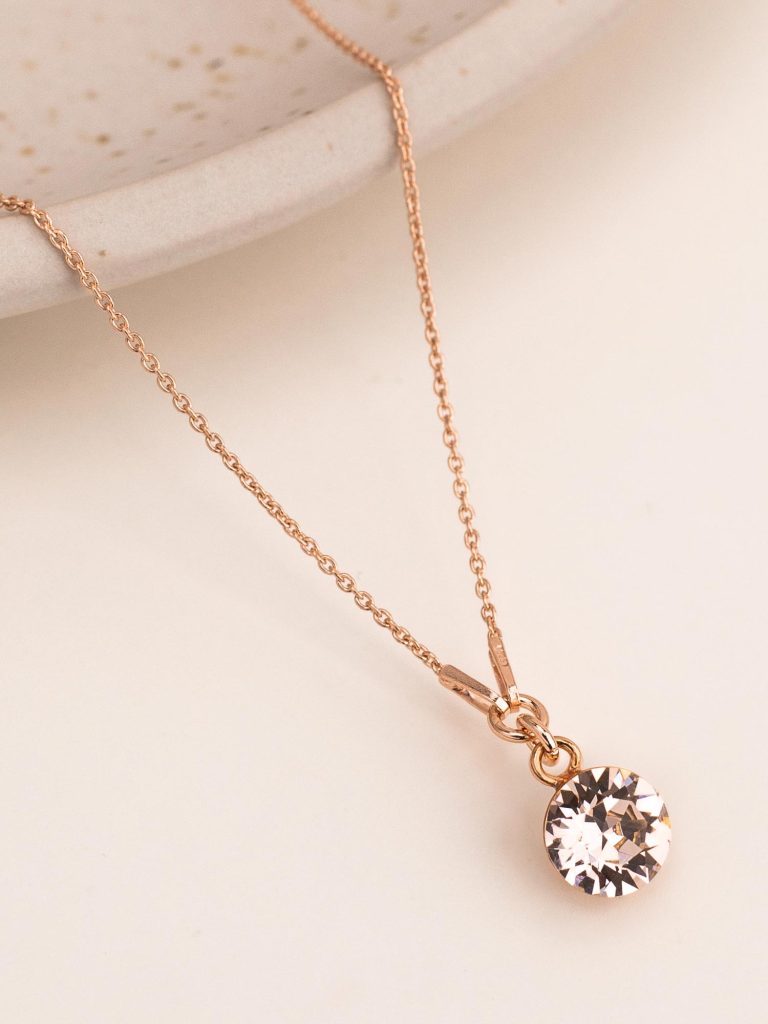 Necklace – chain with 8mm round crystal – vintage glow