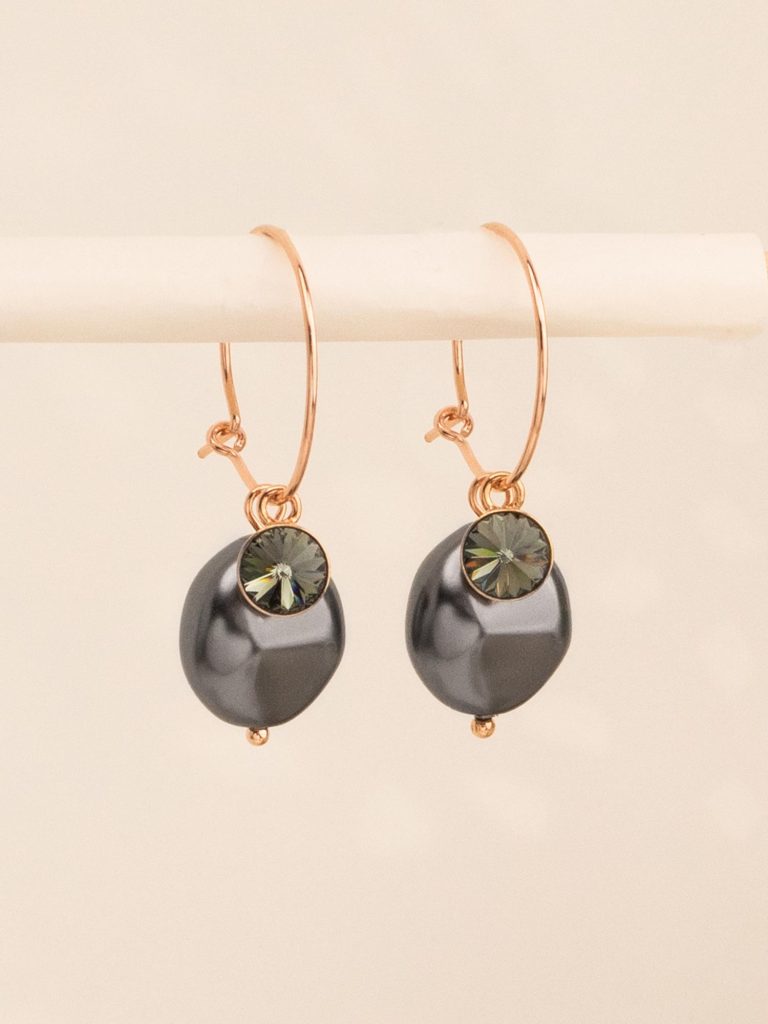 Auskari 3in1 – riņķi ar 14mm baroka pērli un kristālu – dark grey pearl