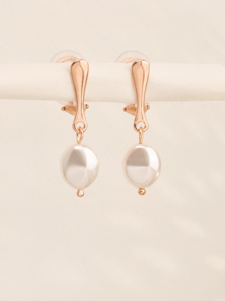 Klipši ar 10mm baroka pērli – white pearl