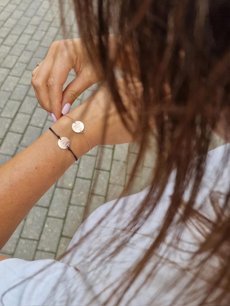 Words of power chain bracelet with a pendant “I believe, I love, I can”.